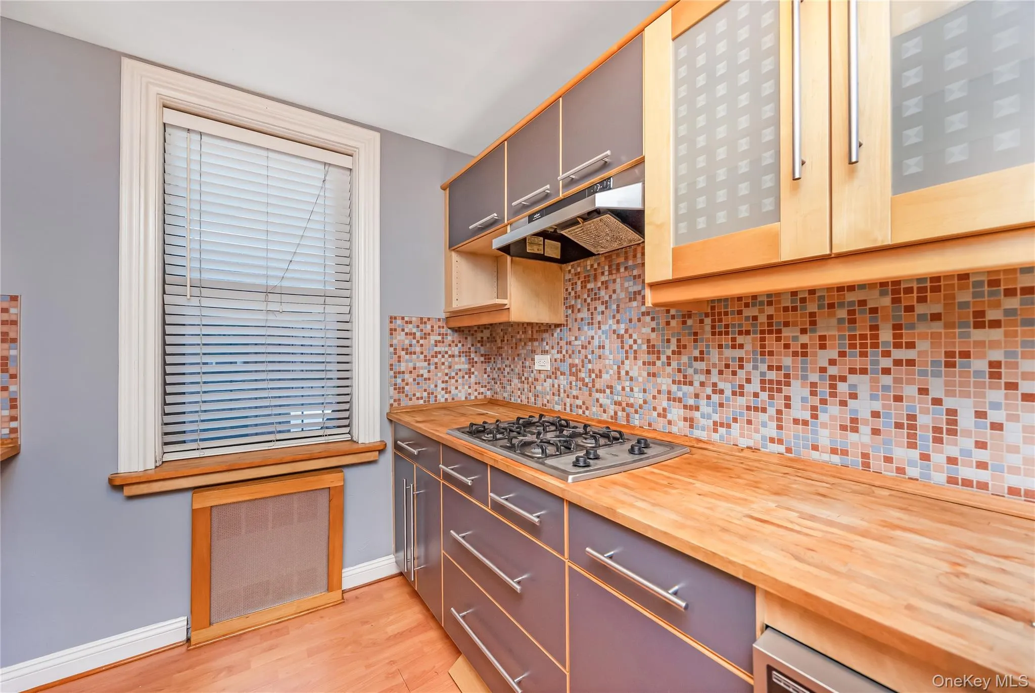 14050 Burden Crescent, New York, NY, 3 Rooms Rooms,1 BathroomBathrooms,Residential,For Rent,Burden Crescent,0,1022855 14050 Burden Crescent, New York, NY, 3 Rooms Rooms,1 BathroomBathrooms,Residential,For Rent,Burden Crescent,0,1022855