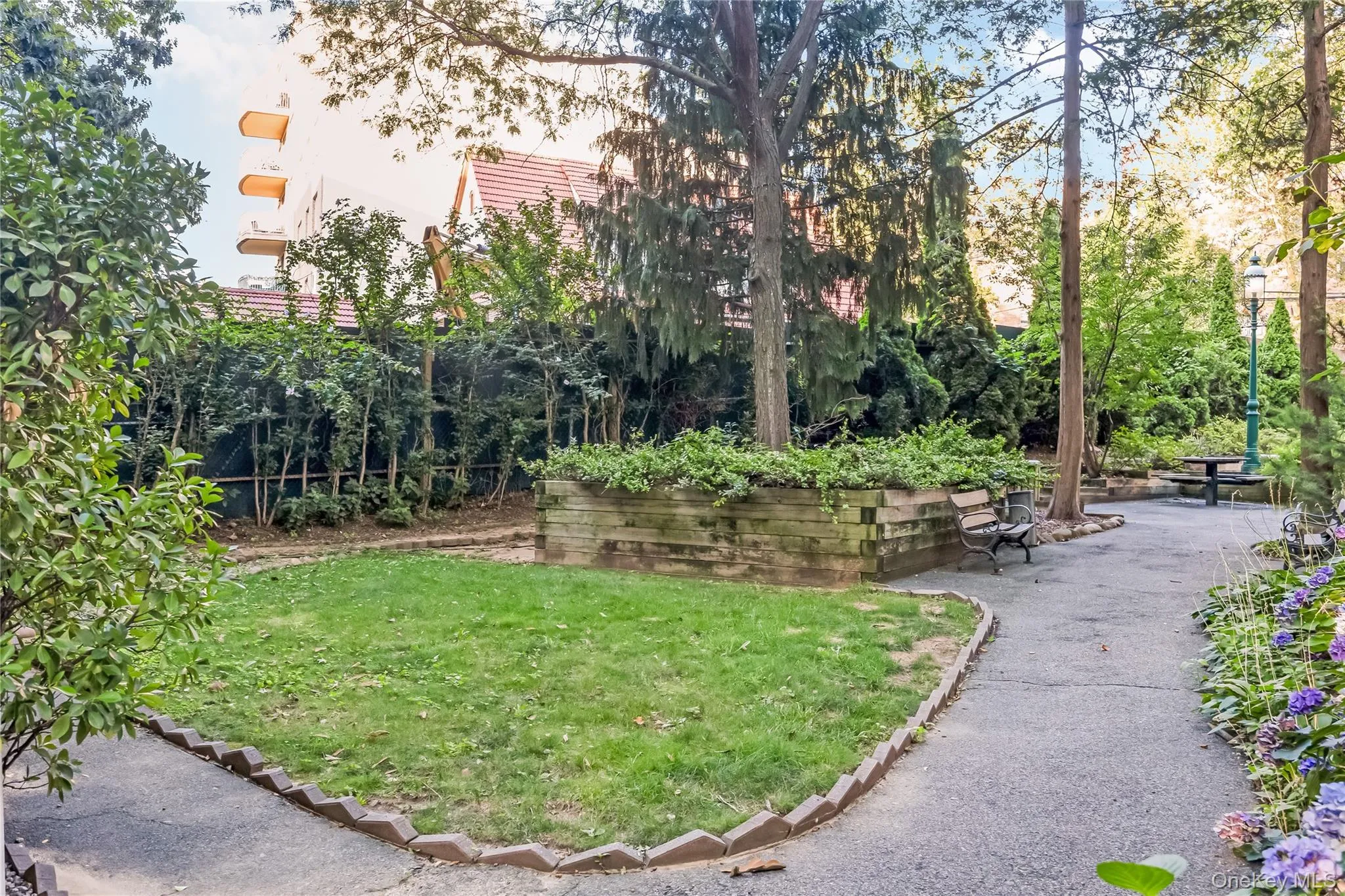 14050 Burden Crescent, New York, NY, 3 Rooms Rooms,1 BathroomBathrooms,Residential,For Rent,Burden Crescent,0,1022855 14050 Burden Crescent, New York, NY, 3 Rooms Rooms,1 BathroomBathrooms,Residential,For Rent,Burden Crescent,0,1022855