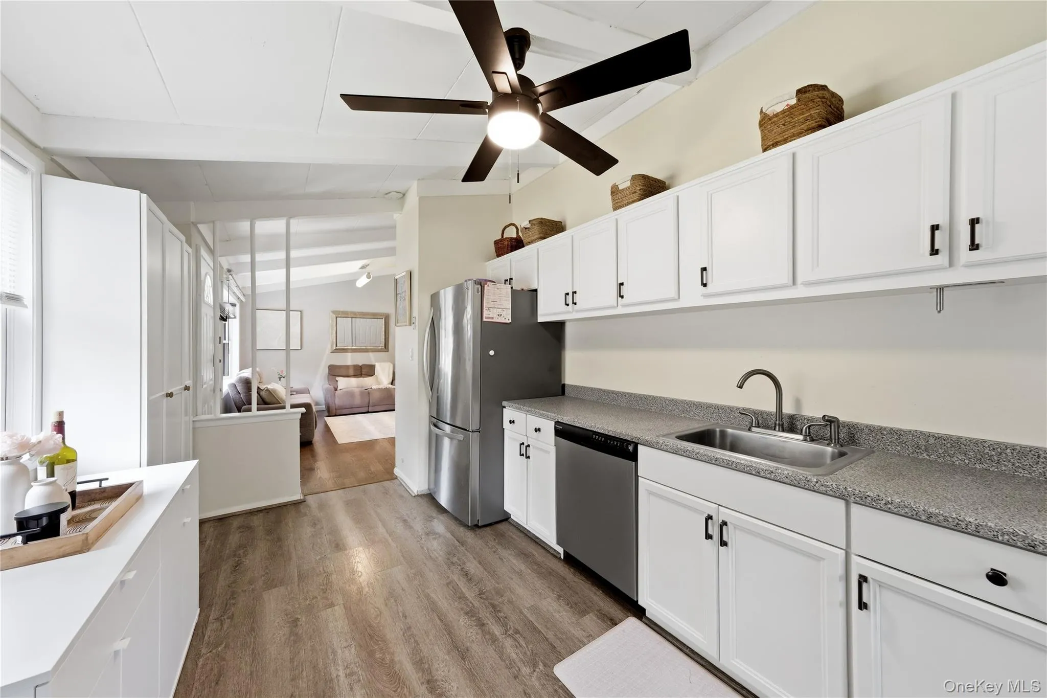 3 Herd Lane, Brookhaven, NY, 4 Bedrooms Bedrooms, 8 Rooms Rooms,2 BathroomsBathrooms,Residential,For Rent,Herd,0,1022868 3 Herd Lane, Brookhaven, NY, 4 Bedrooms Bedrooms, 8 Rooms Rooms,2 BathroomsBathrooms,Residential,For Rent,Herd,0,1022868