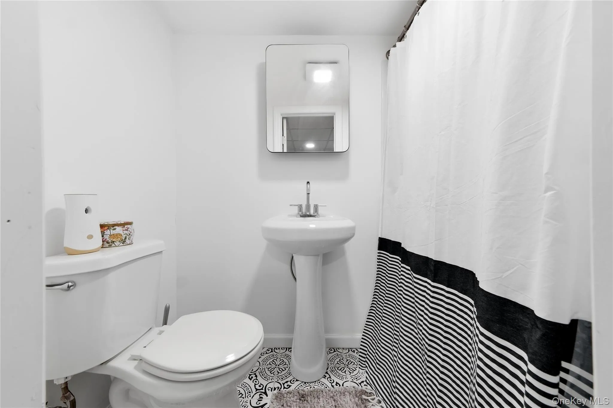 3 Herd Lane, Brookhaven, NY, 4 Bedrooms Bedrooms, 8 Rooms Rooms,2 BathroomsBathrooms,Residential,For Rent,Herd,0,1022868 3 Herd Lane, Brookhaven, NY, 4 Bedrooms Bedrooms, 8 Rooms Rooms,2 BathroomsBathrooms,Residential,For Rent,Herd,0,1022868