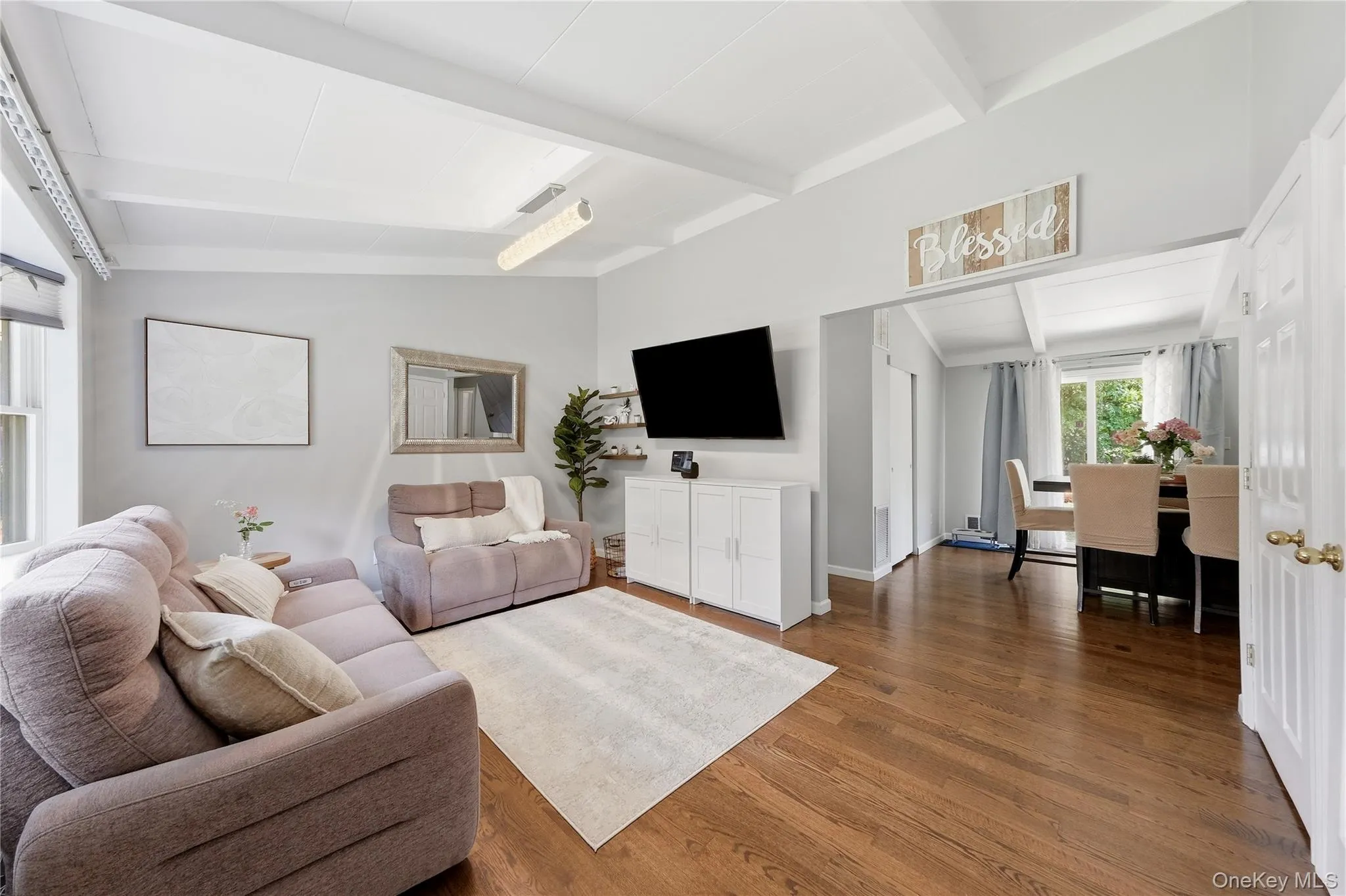 3 Herd Lane, Brookhaven, NY, 4 Bedrooms Bedrooms, 8 Rooms Rooms,2 BathroomsBathrooms,Residential,For Rent,Herd,0,1022868 3 Herd Lane, Brookhaven, NY, 4 Bedrooms Bedrooms, 8 Rooms Rooms,2 BathroomsBathrooms,Residential,For Rent,Herd,0,1022868
