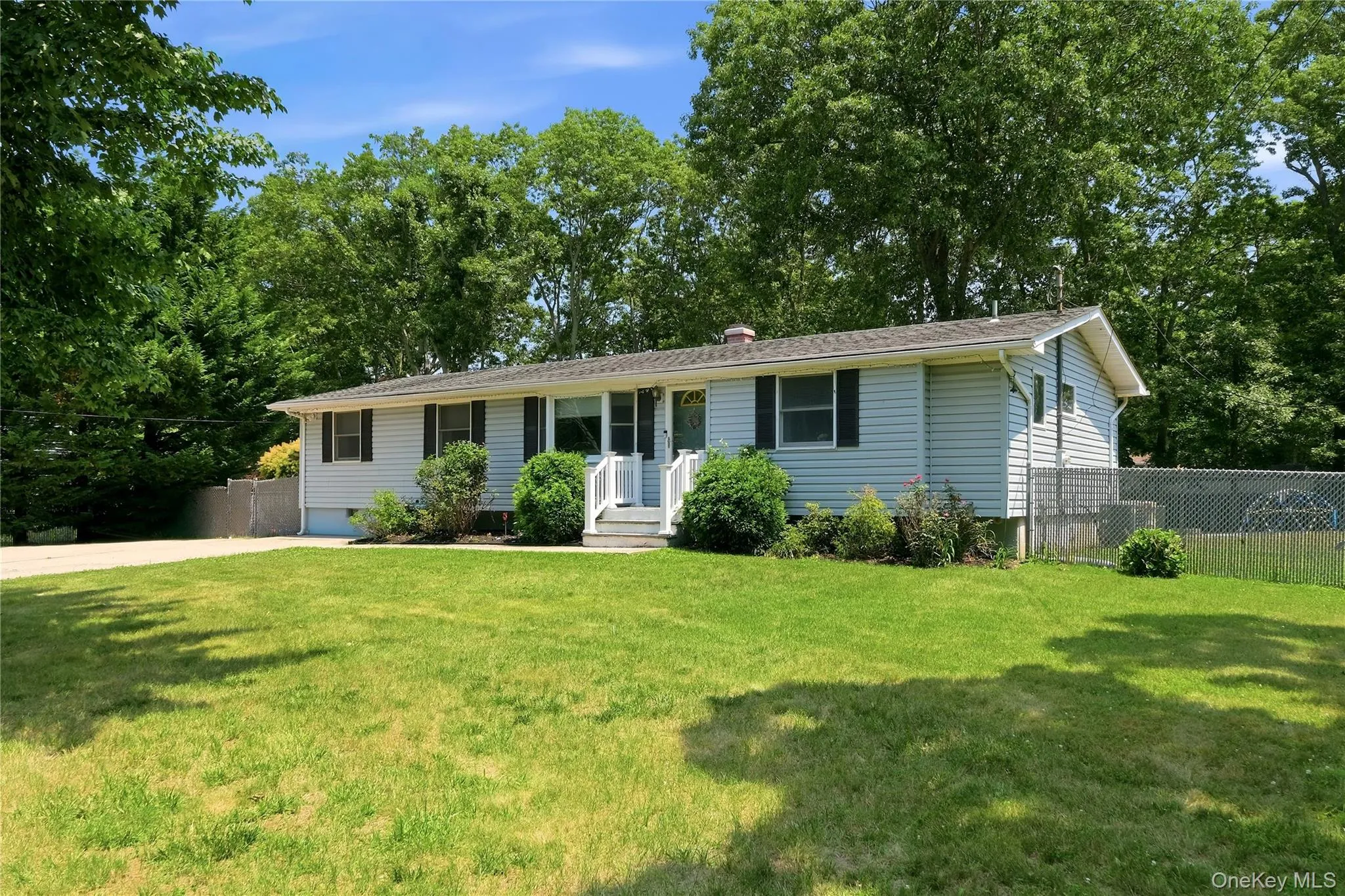 3 Herd Lane, Brookhaven, NY, 4 Bedrooms Bedrooms, 8 Rooms Rooms,2 BathroomsBathrooms,Residential,For Rent,Herd,0,1022868 3 Herd Lane, Brookhaven, NY, 4 Bedrooms Bedrooms, 8 Rooms Rooms,2 BathroomsBathrooms,Residential,For Rent,Herd,0,1022868