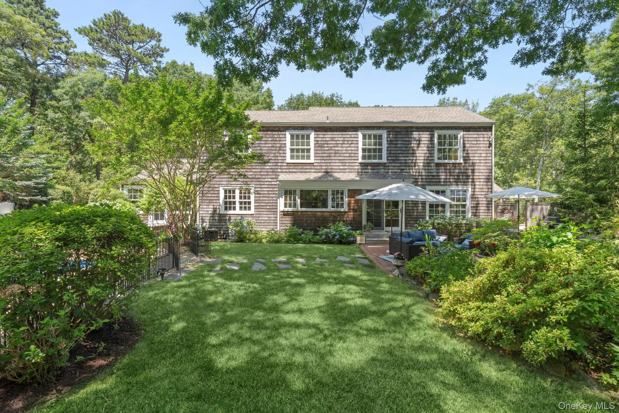 22 Spring Lane, Southampton, NY, 4 Bedrooms Bedrooms, 14 Rooms Rooms,3 BathroomsBathrooms,Residential,For Rent,Spring,0,1022870 22 Spring Lane, Southampton, NY, 4 Bedrooms Bedrooms, 14 Rooms Rooms,3 BathroomsBathrooms,Residential,For Rent,Spring,0,1022870