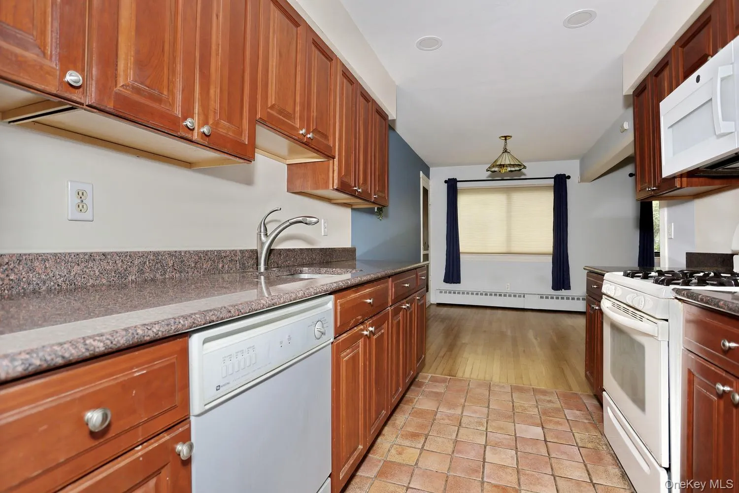 6 Lawrence Park Drive, Orangetown, NY, 1 Bedroom Bedrooms, 3 Rooms Rooms,1 BathroomBathrooms,Residential,For Rent,Lawrence Park,0,1022871 6 Lawrence Park Drive, Orangetown, NY, 1 Bedroom Bedrooms, 3 Rooms Rooms,1 BathroomBathrooms,Residential,For Rent,Lawrence Park,0,1022871