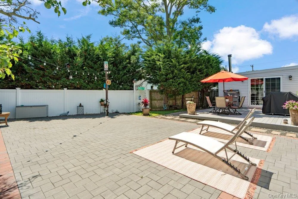76 Alton Road, Babylon, NY, 3 Bedrooms Bedrooms, 6 Rooms Rooms,1 BathroomBathrooms,Residential,For Rent,Alton,0,1022875 76 Alton Road, Babylon, NY, 3 Bedrooms Bedrooms, 6 Rooms Rooms,1 BathroomBathrooms,Residential,For Rent,Alton,0,1022875