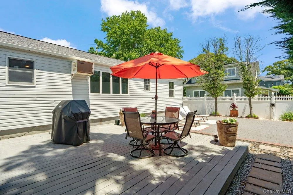 76 Alton Road, Babylon, NY, 3 Bedrooms Bedrooms, 6 Rooms Rooms,1 BathroomBathrooms,Residential,For Rent,Alton,0,1022875 76 Alton Road, Babylon, NY, 3 Bedrooms Bedrooms, 6 Rooms Rooms,1 BathroomBathrooms,Residential,For Rent,Alton,0,1022875