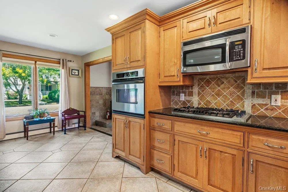76 Alton Road, Babylon, NY, 3 Bedrooms Bedrooms, 6 Rooms Rooms,1 BathroomBathrooms,Residential,For Rent,Alton,0,1022875 76 Alton Road, Babylon, NY, 3 Bedrooms Bedrooms, 6 Rooms Rooms,1 BathroomBathrooms,Residential,For Rent,Alton,0,1022875