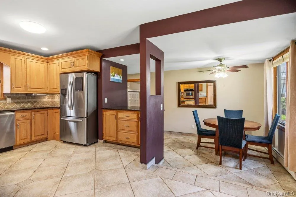 76 Alton Road, Babylon, NY, 3 Bedrooms Bedrooms, 6 Rooms Rooms,1 BathroomBathrooms,Residential,For Rent,Alton,0,1022875 76 Alton Road, Babylon, NY, 3 Bedrooms Bedrooms, 6 Rooms Rooms,1 BathroomBathrooms,Residential,For Rent,Alton,0,1022875