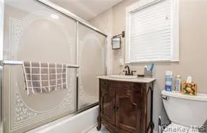 456 S Wellwood Avenue, Babylon, NY, 3 Bedrooms Bedrooms, 7 Rooms Rooms,3 BathroomsBathrooms,Residential Lease,For Rent,S Wellwood,0,1022876 456 S Wellwood Avenue, Babylon, NY, 3 Bedrooms Bedrooms, 7 Rooms Rooms,3 BathroomsBathrooms,Residential Lease,For Rent,S Wellwood,0,1022876