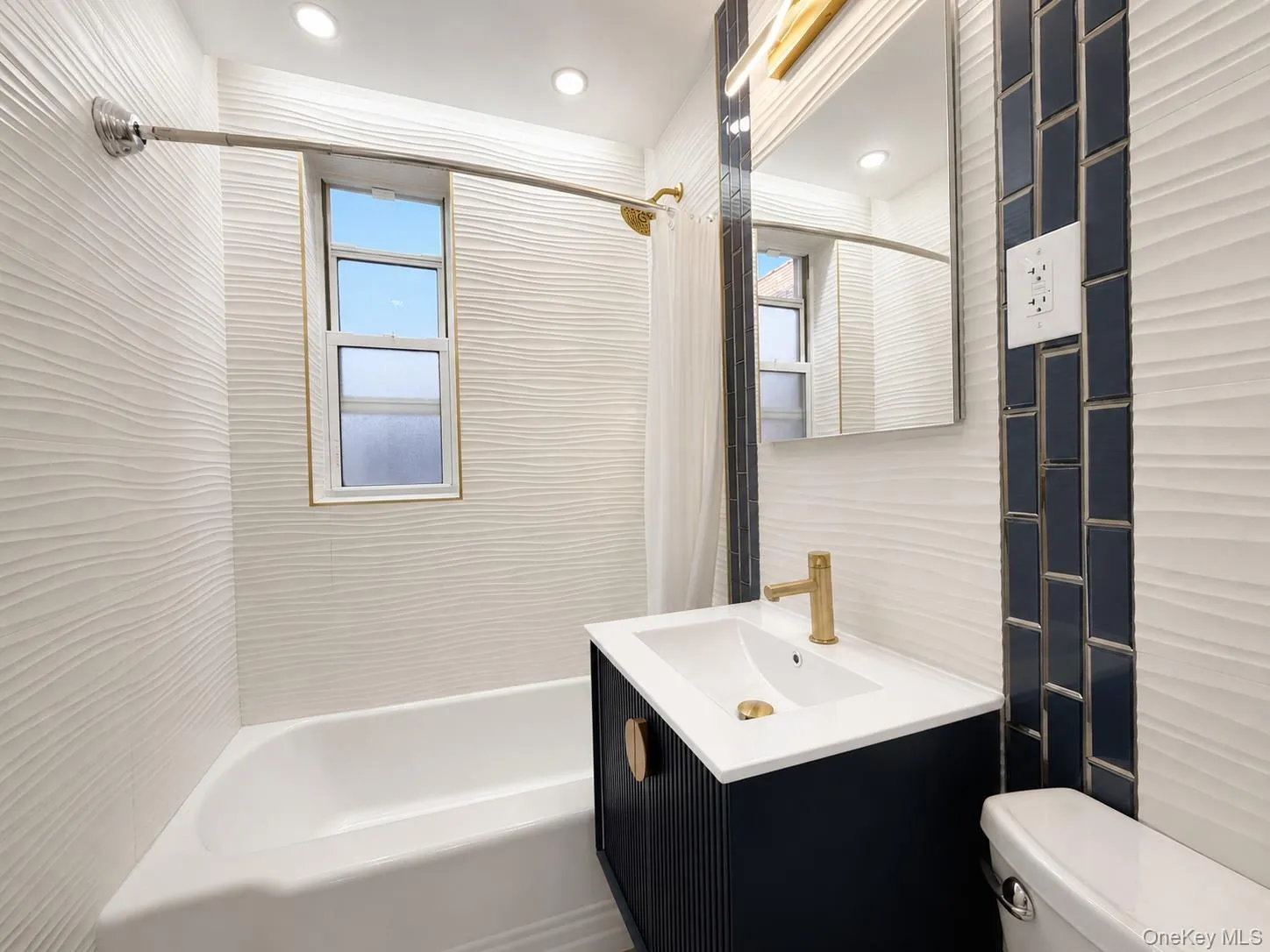 65-70 Booth Street, New York, NY, 2 Bedrooms Bedrooms, 3 Rooms Rooms,1 BathroomBathrooms,Residential,For Rent,Booth,0,1022879 65-70 Booth Street, New York, NY, 2 Bedrooms Bedrooms, 3 Rooms Rooms,1 BathroomBathrooms,Residential,For Rent,Booth,0,1022879
