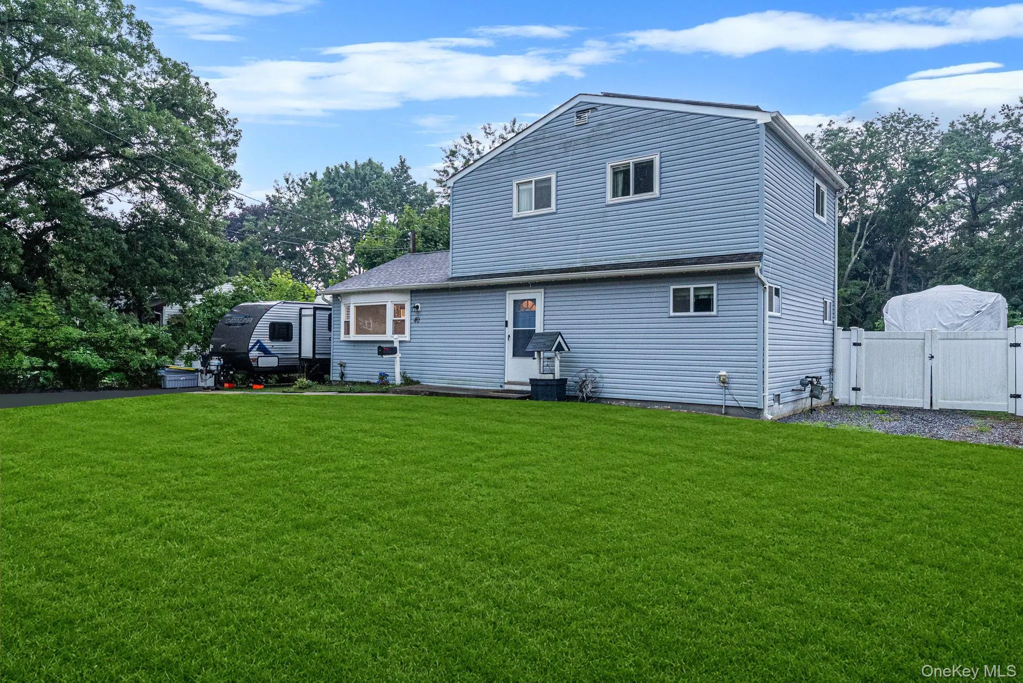 Siding, Roof, and Gutters all updated in 2015 Siding, Roof, and Gutters all updated in 2015