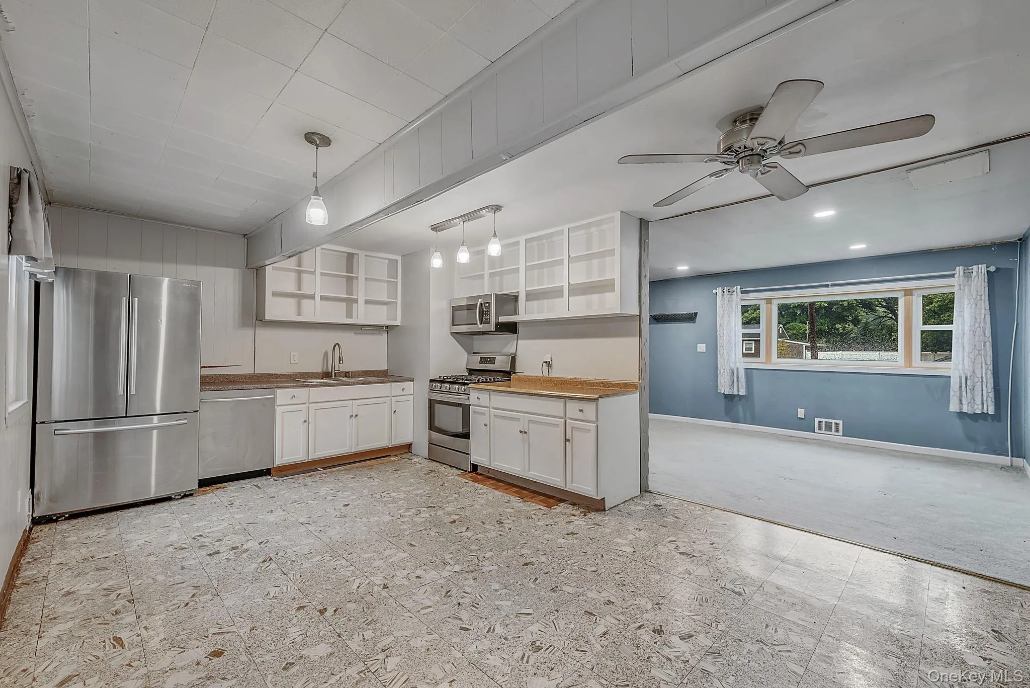 40 Oakdale Street, Islip, NY, 4 Bedrooms Bedrooms, 6 Rooms Rooms,2 BathroomsBathrooms,Residential,For Rent,Oakdale,0,1022881 40 Oakdale Street, Islip, NY, 4 Bedrooms Bedrooms, 6 Rooms Rooms,2 BathroomsBathrooms,Residential,For Rent,Oakdale,0,1022881