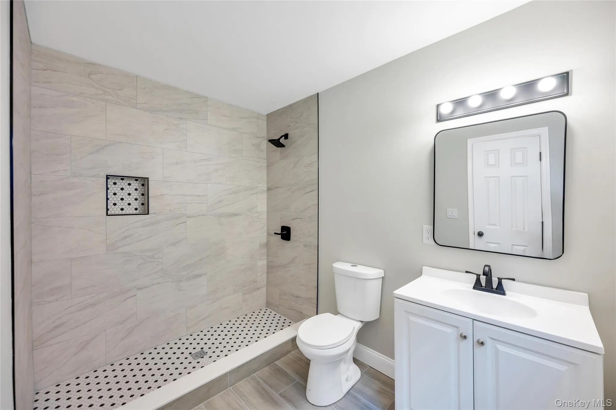 Ensuite First Floor Ensuite First Floor