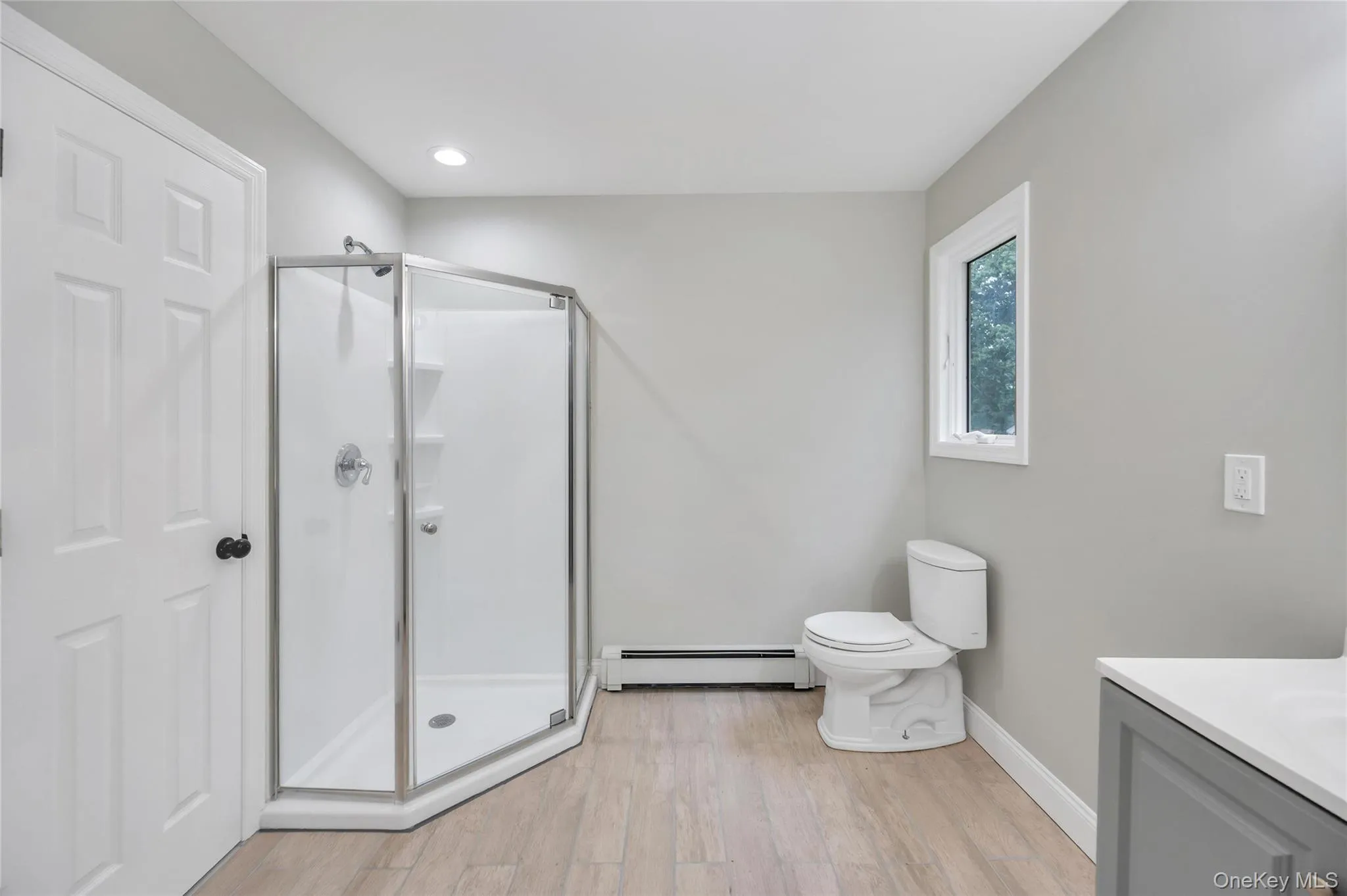 Ensuite Second Floor Ensuite Second Floor