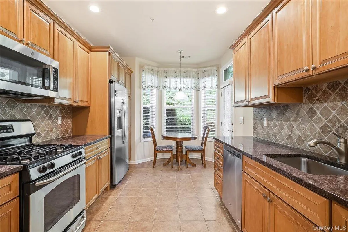 189 Symphony Drive, Brookhaven, NY, 2 Bedrooms Bedrooms, 5 Rooms Rooms,2 BathroomsBathrooms,Residential,For Rent,Symphony,0,1022885 189 Symphony Drive, Brookhaven, NY, 2 Bedrooms Bedrooms, 5 Rooms Rooms,2 BathroomsBathrooms,Residential,For Rent,Symphony,0,1022885
