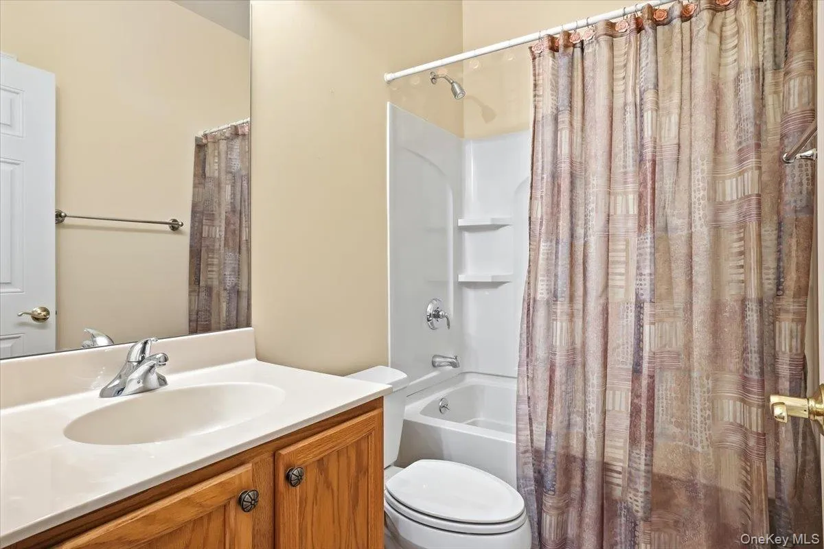 189 Symphony Drive, Brookhaven, NY, 2 Bedrooms Bedrooms, 5 Rooms Rooms,2 BathroomsBathrooms,Residential,For Rent,Symphony,0,1022885 189 Symphony Drive, Brookhaven, NY, 2 Bedrooms Bedrooms, 5 Rooms Rooms,2 BathroomsBathrooms,Residential,For Rent,Symphony,0,1022885