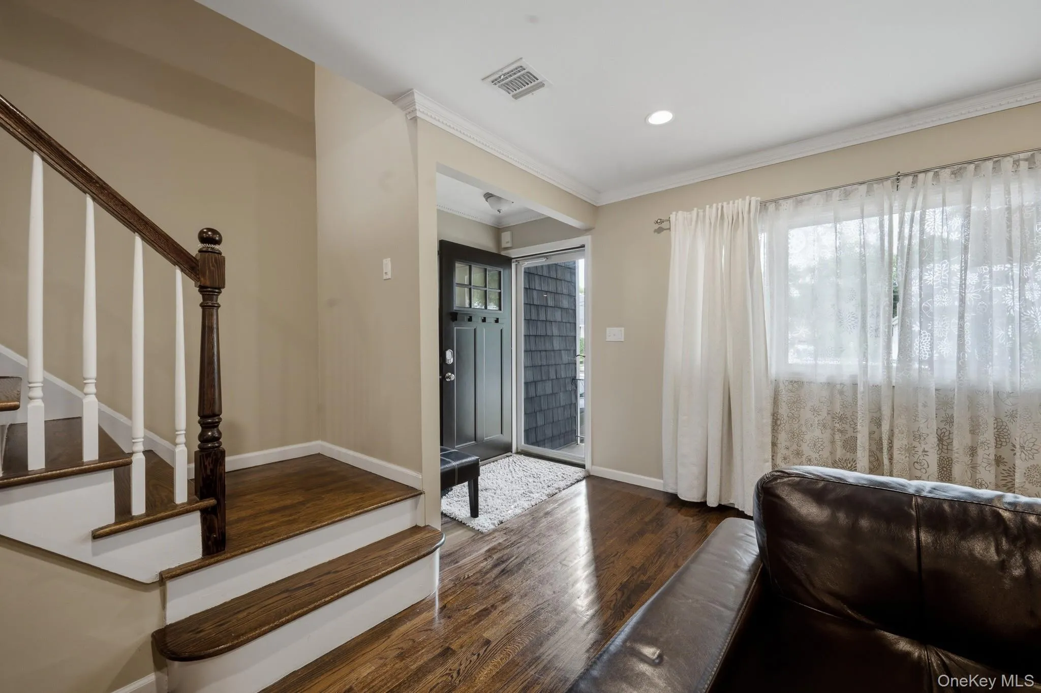 4 Pequot Avenue, North Hempstead, NY, 3 Bedrooms Bedrooms, 10 Rooms Rooms,2 BathroomsBathrooms,Residential,For Rent,Pequot,0,1022886 4 Pequot Avenue, North Hempstead, NY, 3 Bedrooms Bedrooms, 10 Rooms Rooms,2 BathroomsBathrooms,Residential,For Rent,Pequot,0,1022886