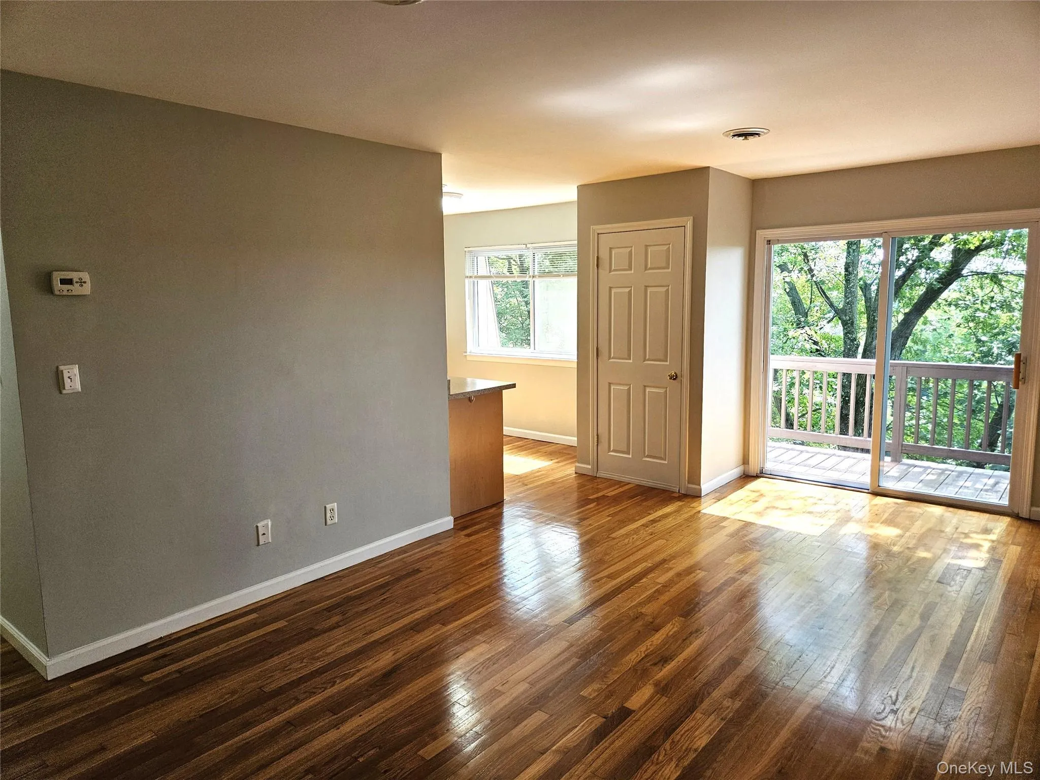 Has slider off living room Has slider off living room