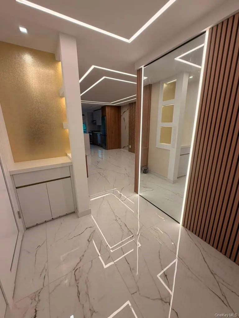 98-05 63 Road, New York, NY, 2 Rooms Rooms,1 BathroomBathrooms,Residential,For Rent,63,0,1022889 98-05 63 Road, New York, NY, 2 Rooms Rooms,1 BathroomBathrooms,Residential,For Rent,63,0,1022889