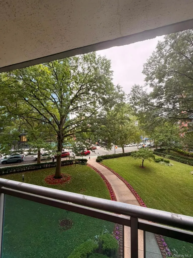 98-05 63 Road, New York, NY, 2 Rooms Rooms,1 BathroomBathrooms,Residential,For Rent,63,0,1022889 98-05 63 Road, New York, NY, 2 Rooms Rooms,1 BathroomBathrooms,Residential,For Rent,63,0,1022889