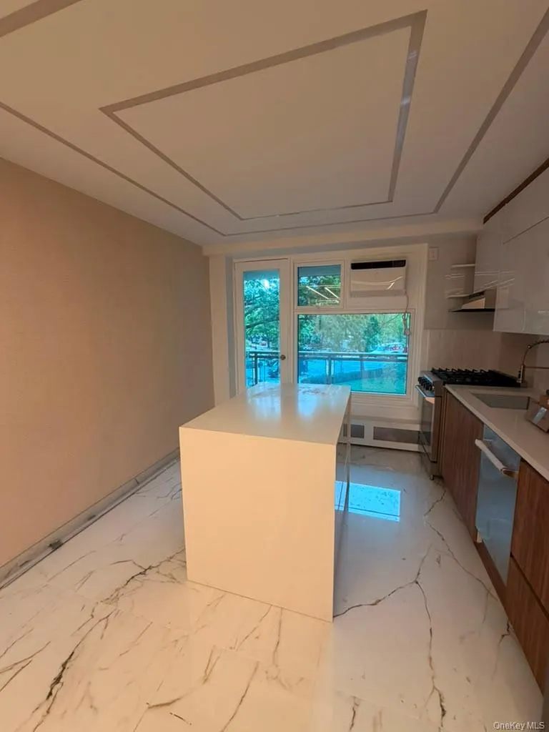 98-05 63 Road, New York, NY, 2 Rooms Rooms,1 BathroomBathrooms,Residential,For Rent,63,0,1022889 98-05 63 Road, New York, NY, 2 Rooms Rooms,1 BathroomBathrooms,Residential,For Rent,63,0,1022889