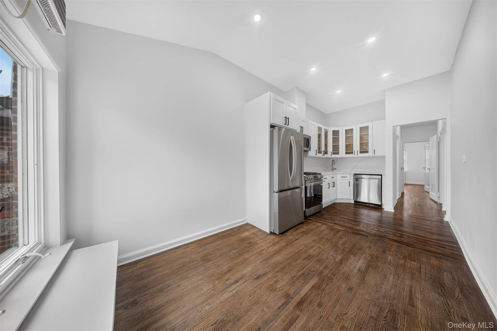 6706 Thornton Place, New York, NY, 2 Bedrooms Bedrooms, 6 Rooms Rooms,2 BathroomsBathrooms,Residential,For Rent,Thornton,0,1022893 6706 Thornton Place, New York, NY, 2 Bedrooms Bedrooms, 6 Rooms Rooms,2 BathroomsBathrooms,Residential,For Rent,Thornton,0,1022893