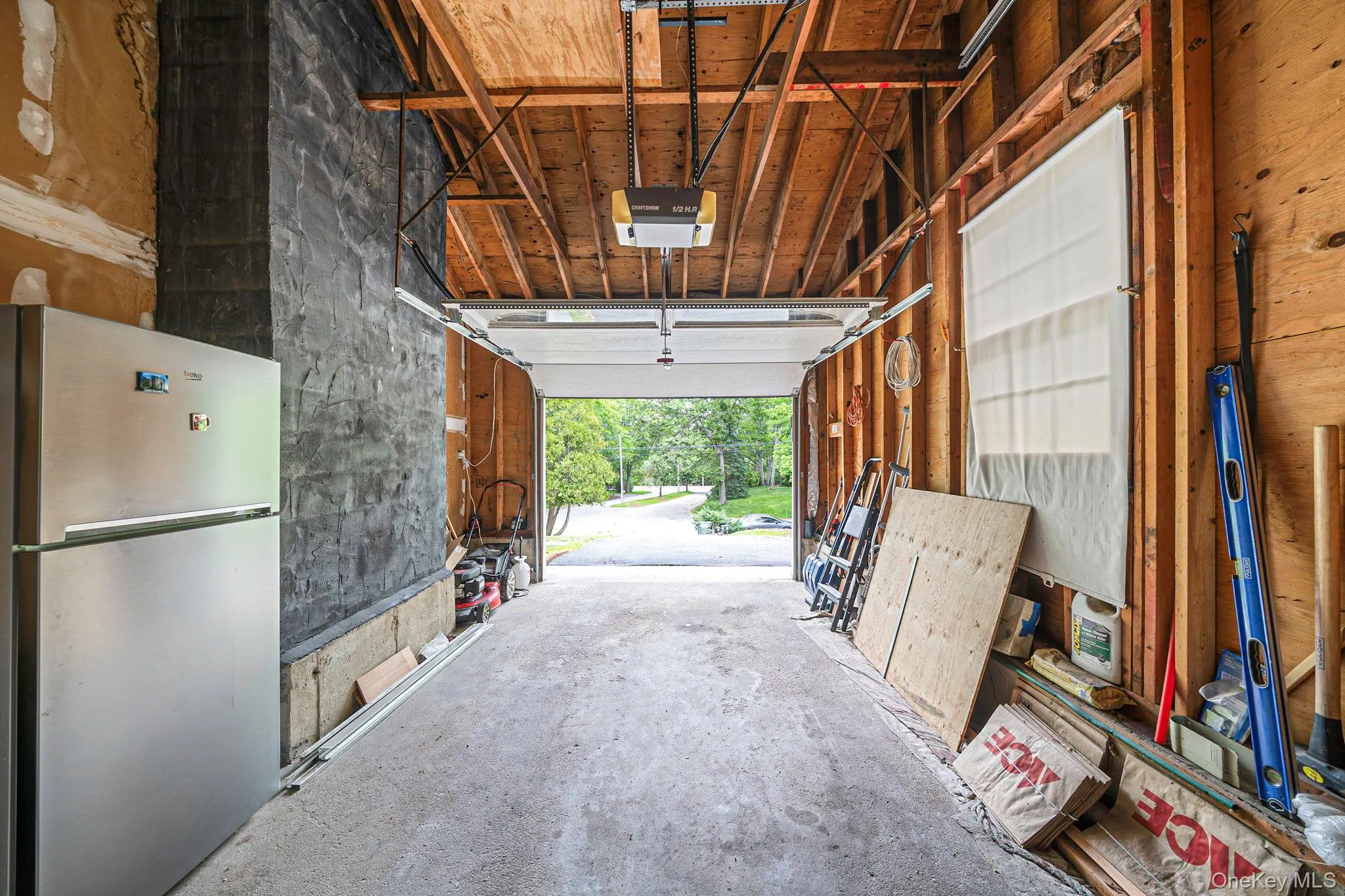 6 Rolling Woods Lane, Southampton, NY, 3 Bedrooms Bedrooms, 7 Rooms Rooms,2 BathroomsBathrooms,Residential,For Rent,Rolling Woods,0,1022898 6 Rolling Woods Lane, Southampton, NY, 3 Bedrooms Bedrooms, 7 Rooms Rooms,2 BathroomsBathrooms,Residential,For Rent,Rolling Woods,0,1022898