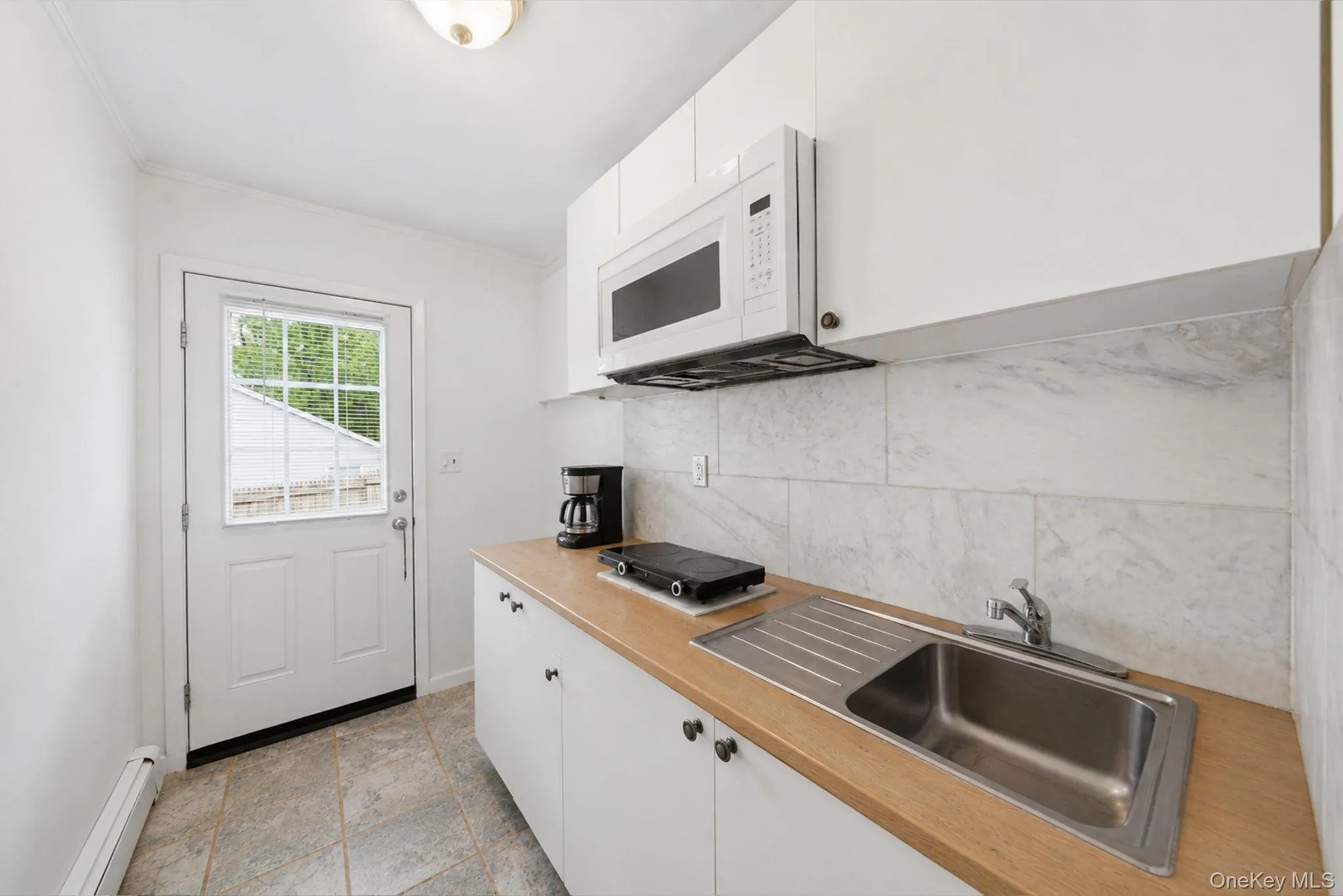 6 Rolling Woods Lane, Southampton, NY, 3 Bedrooms Bedrooms, 7 Rooms Rooms,2 BathroomsBathrooms,Residential,For Rent,Rolling Woods,0,1022898 6 Rolling Woods Lane, Southampton, NY, 3 Bedrooms Bedrooms, 7 Rooms Rooms,2 BathroomsBathrooms,Residential,For Rent,Rolling Woods,0,1022898