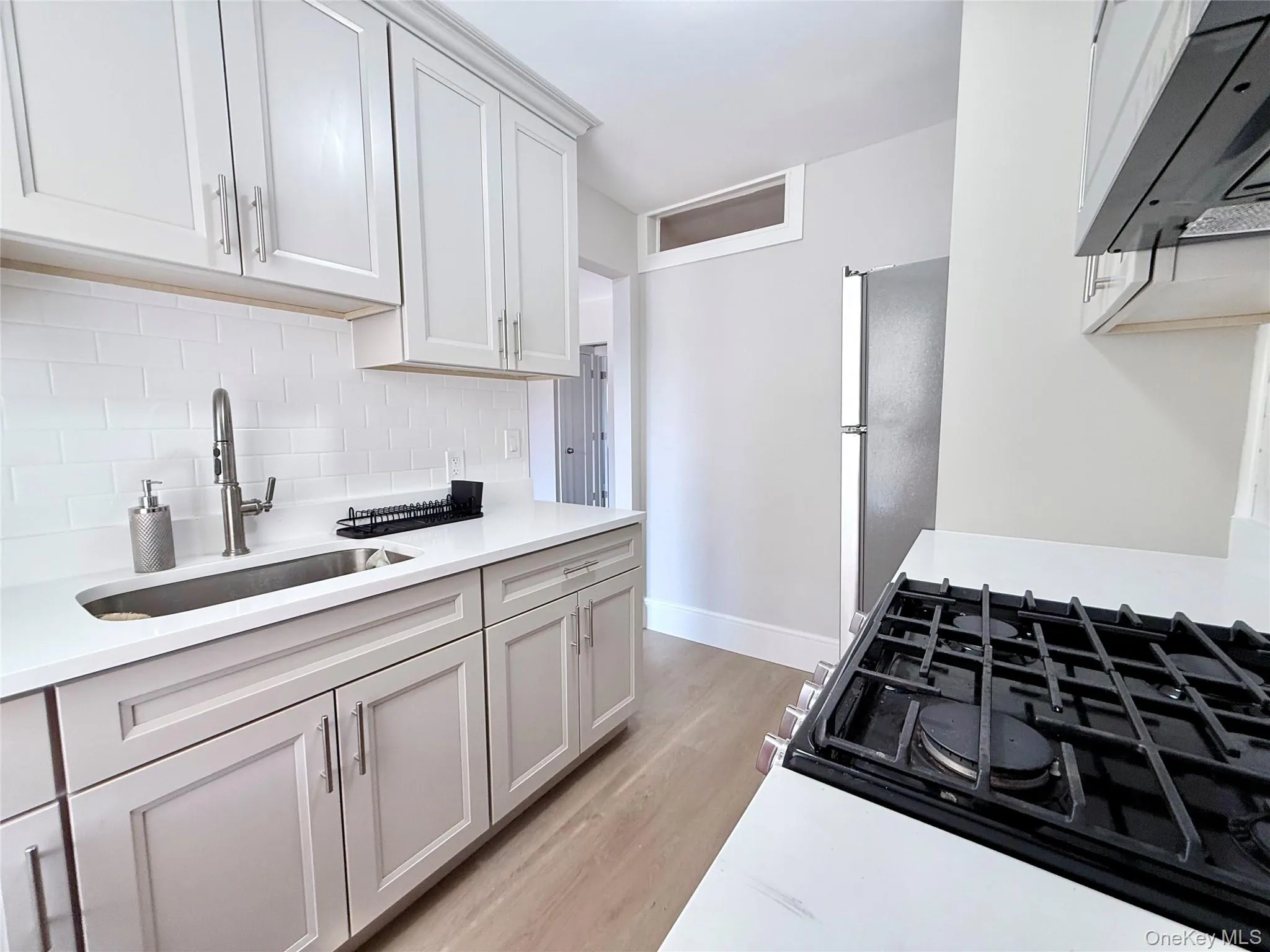 678 Willis Avenue, North Hempstead, NY, 1 Bedroom Bedrooms, 3 Rooms Rooms,1 BathroomBathrooms,Residential Lease,For Rent,Willis,0,1022904 678 Willis Avenue, North Hempstead, NY, 1 Bedroom Bedrooms, 3 Rooms Rooms,1 BathroomBathrooms,Residential Lease,For Rent,Willis,0,1022904