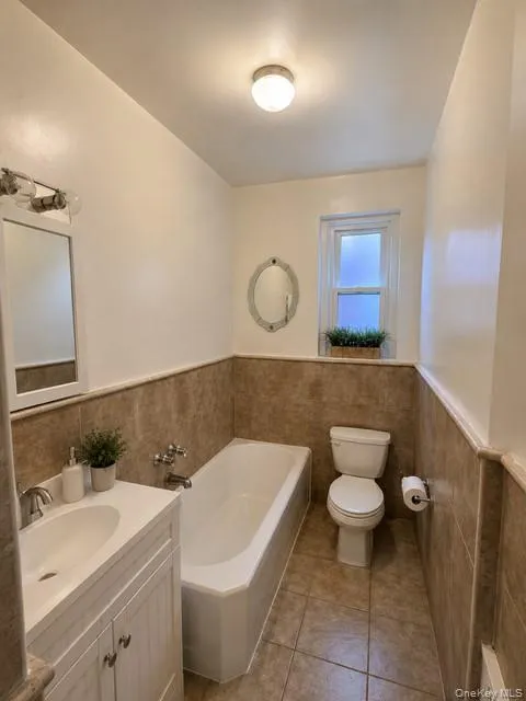 111-39 76th, New York, NY, 1 Bedroom Bedrooms, 4 Rooms Rooms,1 BathroomBathrooms,Residential,For Rent,76th,0,1022905 111-39 76th, New York, NY, 1 Bedroom Bedrooms, 4 Rooms Rooms,1 BathroomBathrooms,Residential,For Rent,76th,0,1022905