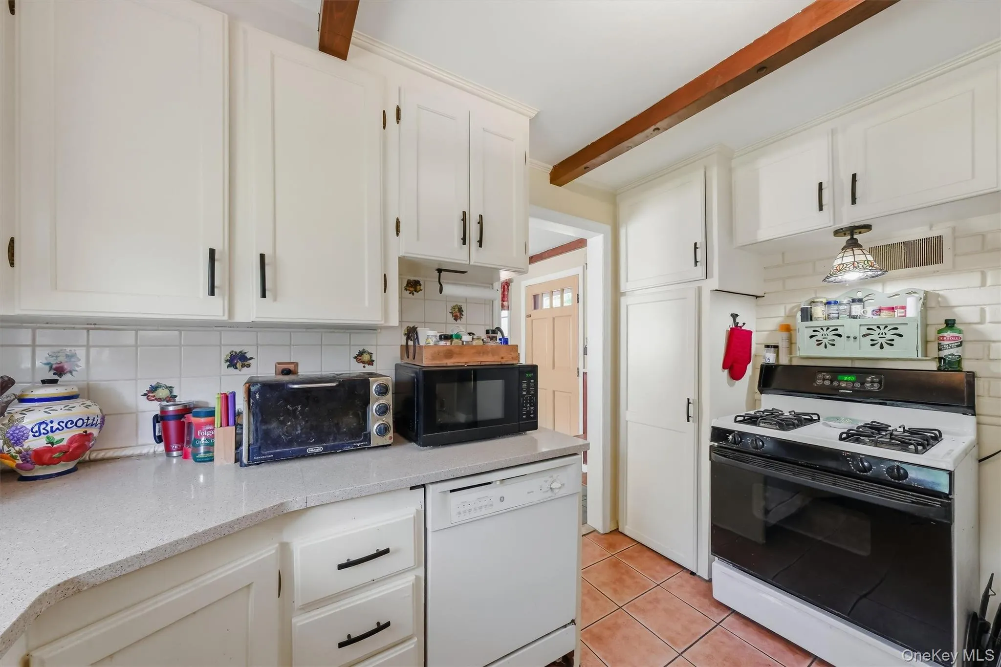 13 Calmer Place, Hyde Park, NY, 4 Bedrooms Bedrooms, 8 Rooms Rooms,1 BathroomBathrooms,Residential,For Rent,Calmer,0,1022909 13 Calmer Place, Hyde Park, NY, 4 Bedrooms Bedrooms, 8 Rooms Rooms,1 BathroomBathrooms,Residential,For Rent,Calmer,0,1022909