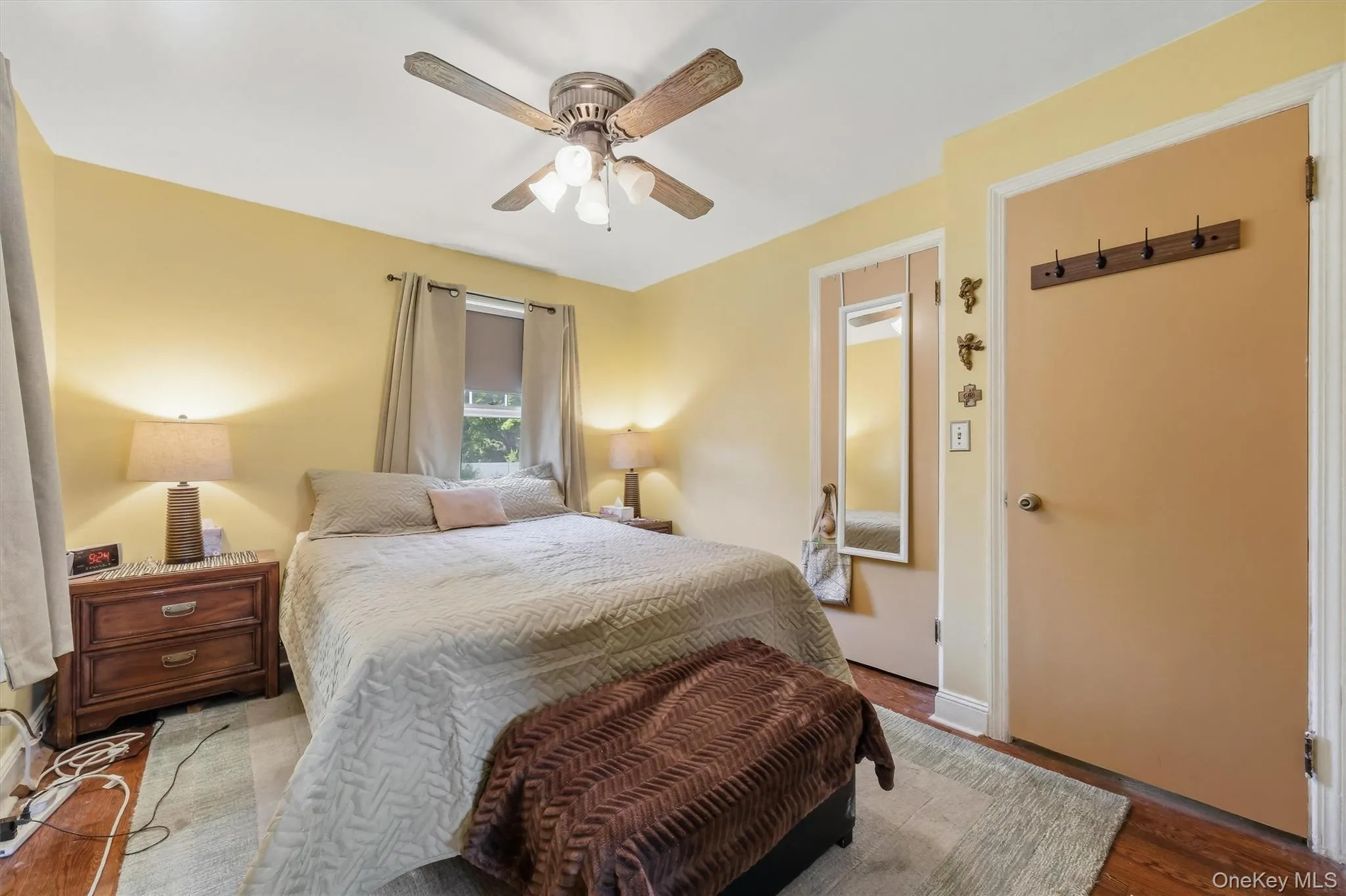 13 Calmer Place, Hyde Park, NY, 4 Bedrooms Bedrooms, 8 Rooms Rooms,1 BathroomBathrooms,Residential,For Rent,Calmer,0,1022909 13 Calmer Place, Hyde Park, NY, 4 Bedrooms Bedrooms, 8 Rooms Rooms,1 BathroomBathrooms,Residential,For Rent,Calmer,0,1022909