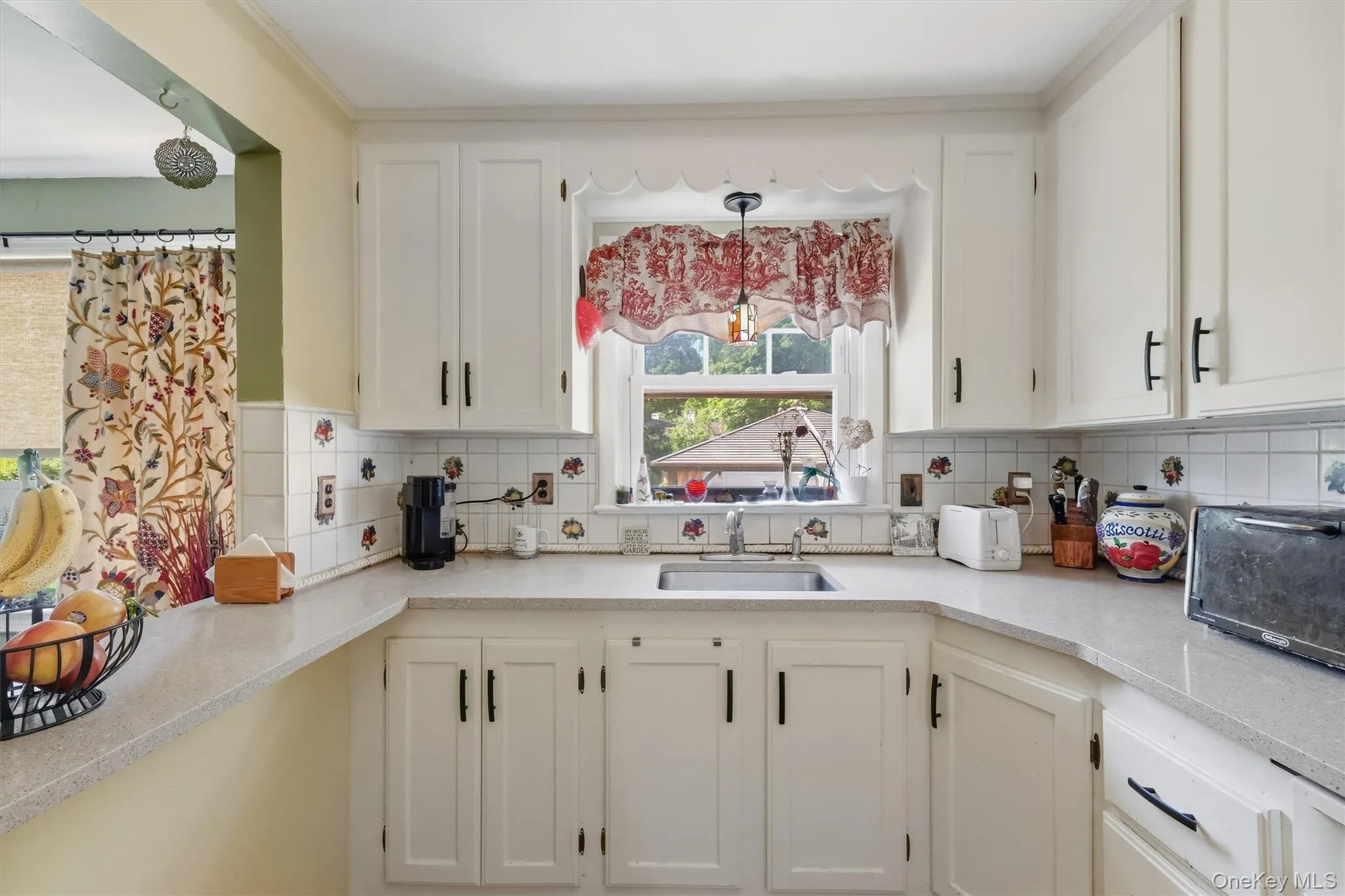 13 Calmer Place, Hyde Park, NY, 4 Bedrooms Bedrooms, 8 Rooms Rooms,1 BathroomBathrooms,Residential,For Rent,Calmer,0,1022909 13 Calmer Place, Hyde Park, NY, 4 Bedrooms Bedrooms, 8 Rooms Rooms,1 BathroomBathrooms,Residential,For Rent,Calmer,0,1022909