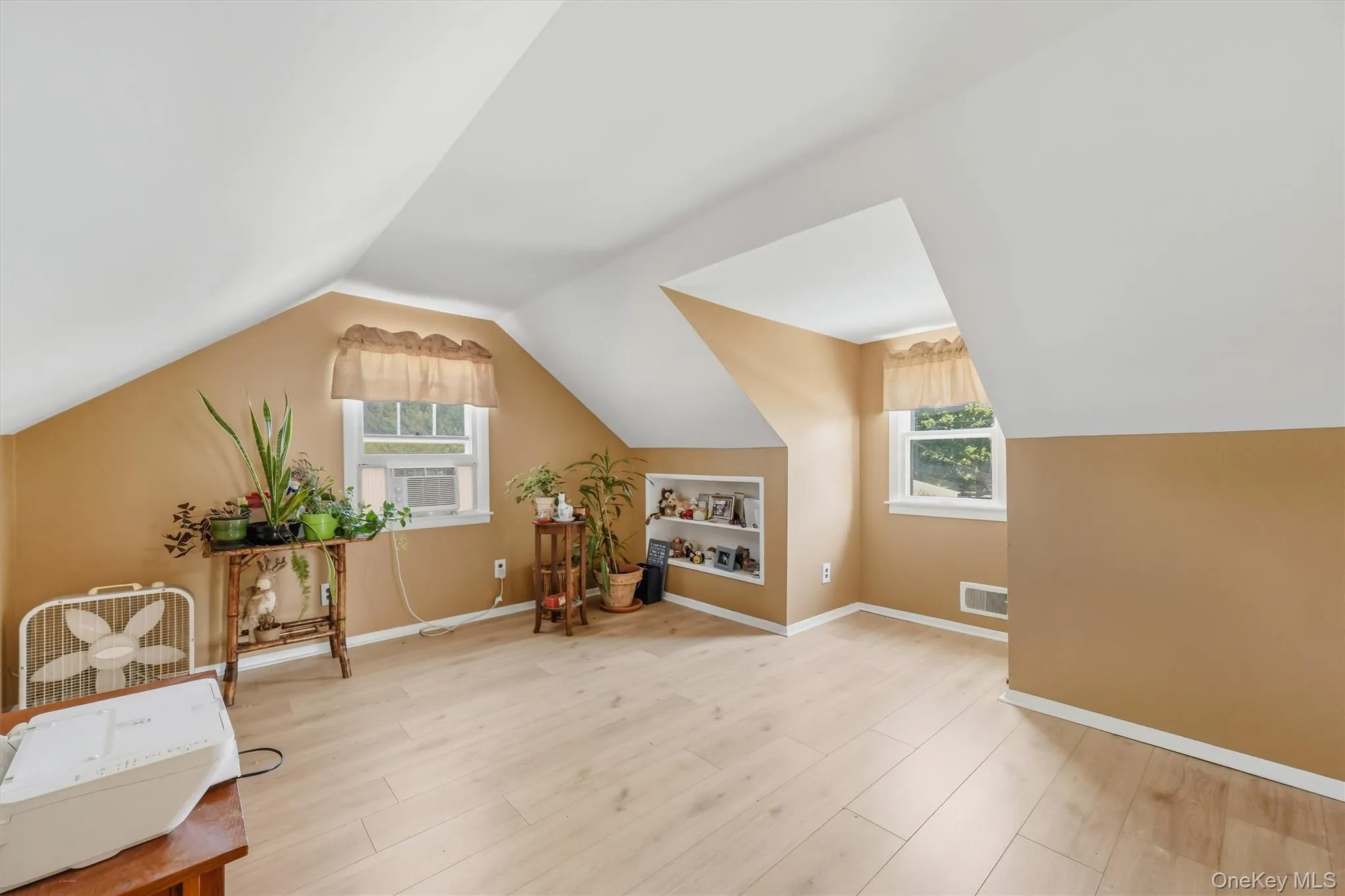 13 Calmer Place, Hyde Park, NY, 4 Bedrooms Bedrooms, 8 Rooms Rooms,1 BathroomBathrooms,Residential,For Rent,Calmer,0,1022909 13 Calmer Place, Hyde Park, NY, 4 Bedrooms Bedrooms, 8 Rooms Rooms,1 BathroomBathrooms,Residential,For Rent,Calmer,0,1022909