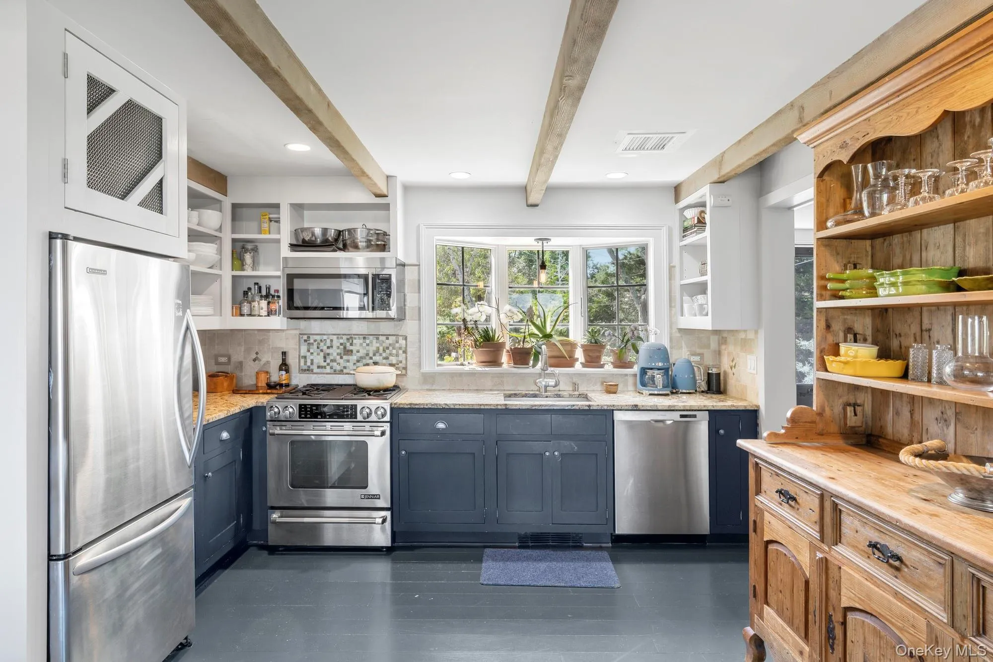 21 Breeze Hill Road, East Hampton, NY, 3 Bedrooms Bedrooms, 6 Rooms Rooms,1 BathroomBathrooms,Residential,For Rent,Breeze Hill,0,1022911 21 Breeze Hill Road, East Hampton, NY, 3 Bedrooms Bedrooms, 6 Rooms Rooms,1 BathroomBathrooms,Residential,For Rent,Breeze Hill,0,1022911