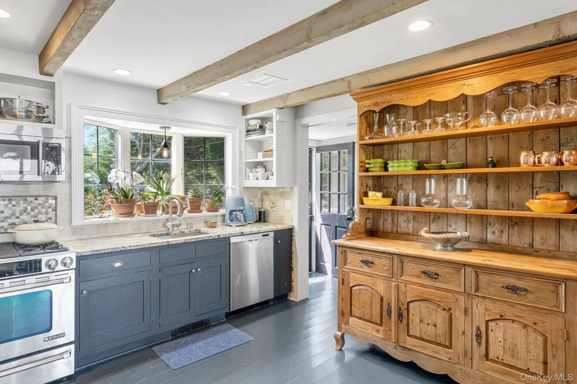 21 Breeze Hill Road, East Hampton, NY, 3 Bedrooms Bedrooms, 6 Rooms Rooms,1 BathroomBathrooms,Residential,For Rent,Breeze Hill,0,1022911 21 Breeze Hill Road, East Hampton, NY, 3 Bedrooms Bedrooms, 6 Rooms Rooms,1 BathroomBathrooms,Residential,For Rent,Breeze Hill,0,1022911