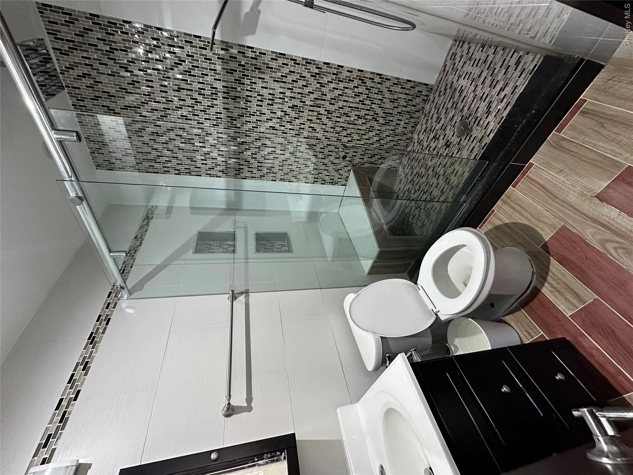 137-12 167th Street, New York, NY, 3 Bedrooms Bedrooms, 6 Rooms Rooms,2 BathroomsBathrooms,Residential,For Rent,167th,0,1022912 137-12 167th Street, New York, NY, 3 Bedrooms Bedrooms, 6 Rooms Rooms,2 BathroomsBathrooms,Residential,For Rent,167th,0,1022912