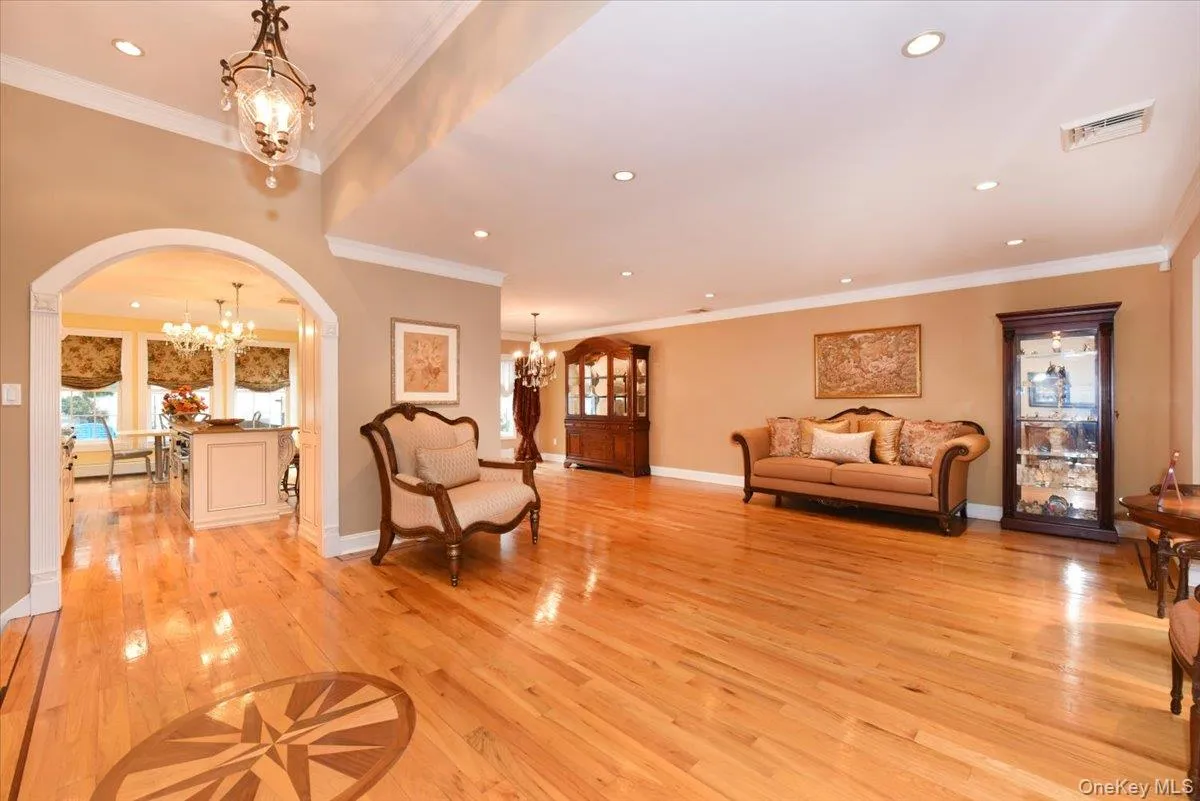 32 Lark Drive, Oyster Bay, NY, 3 Bedrooms Bedrooms, 7 Rooms Rooms,2 BathroomsBathrooms,Residential,For Rent,Lark,0,1022916 32 Lark Drive, Oyster Bay, NY, 3 Bedrooms Bedrooms, 7 Rooms Rooms,2 BathroomsBathrooms,Residential,For Rent,Lark,0,1022916