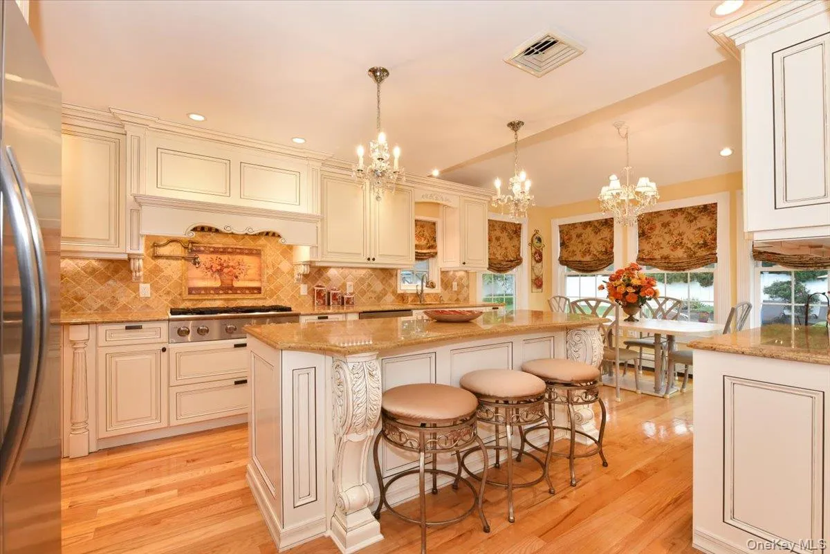 32 Lark Drive, Oyster Bay, NY, 3 Bedrooms Bedrooms, 7 Rooms Rooms,2 BathroomsBathrooms,Residential,For Rent,Lark,0,1022916 32 Lark Drive, Oyster Bay, NY, 3 Bedrooms Bedrooms, 7 Rooms Rooms,2 BathroomsBathrooms,Residential,For Rent,Lark,0,1022916