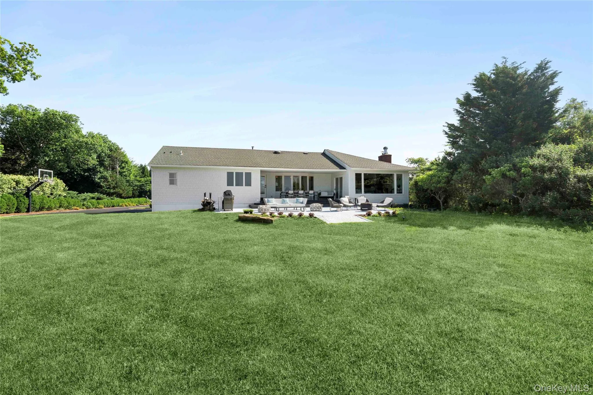 50 Sunset Avenue, Southampton, NY, 4 Bedrooms Bedrooms, 12 Rooms Rooms,4 BathroomsBathrooms,Residential,For Rent,Sunset,0,1022922 50 Sunset Avenue, Southampton, NY, 4 Bedrooms Bedrooms, 12 Rooms Rooms,4 BathroomsBathrooms,Residential,For Rent,Sunset,0,1022922