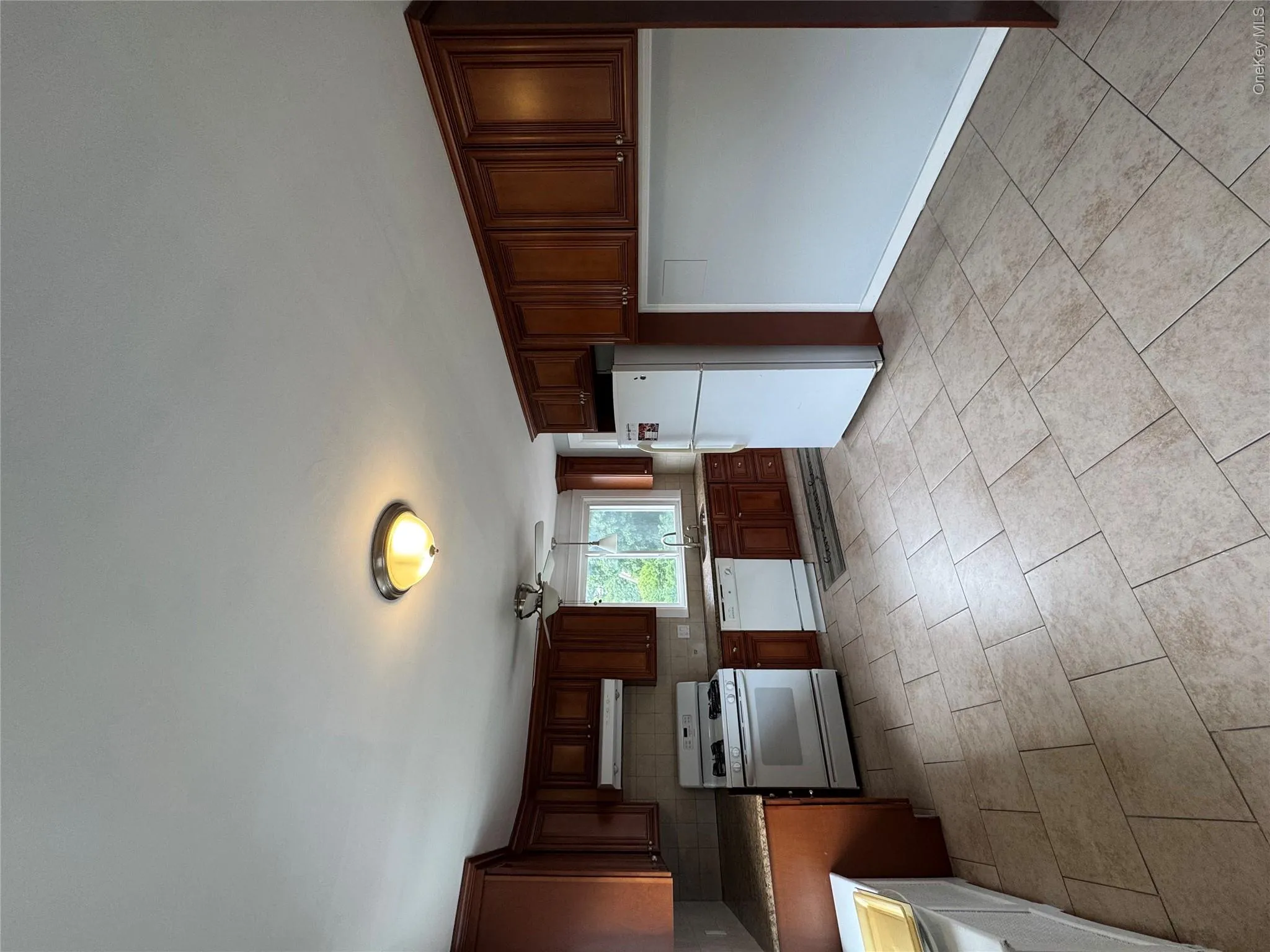 210 Elm Street, New Rochelle, NY, 3 Bedrooms Bedrooms, 5 Rooms Rooms,2 BathroomsBathrooms,Residential Lease,For Rent,Elm,0,1022923 210 Elm Street, New Rochelle, NY, 3 Bedrooms Bedrooms, 5 Rooms Rooms,2 BathroomsBathrooms,Residential Lease,For Rent,Elm,0,1022923