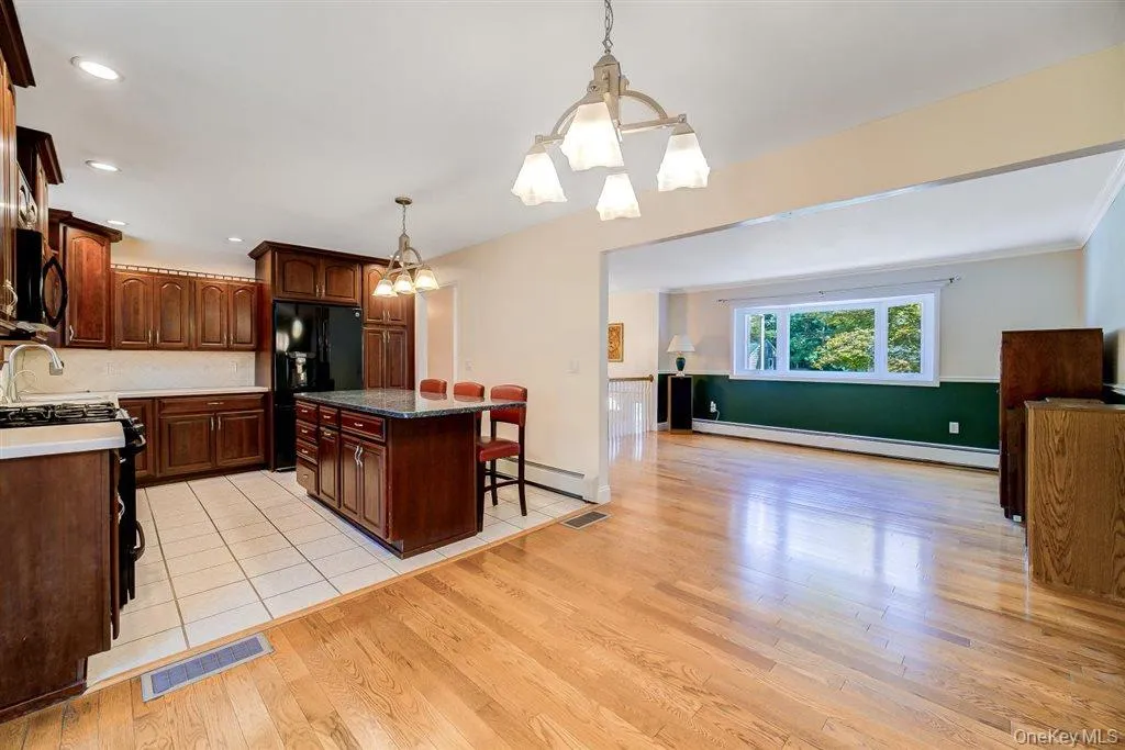 26 Heaney Drive, Beacon, NY, 4 Bedrooms Bedrooms, 9 Rooms Rooms,2 BathroomsBathrooms,Residential,For Rent,Heaney,0,1022924 26 Heaney Drive, Beacon, NY, 4 Bedrooms Bedrooms, 9 Rooms Rooms,2 BathroomsBathrooms,Residential,For Rent,Heaney,0,1022924