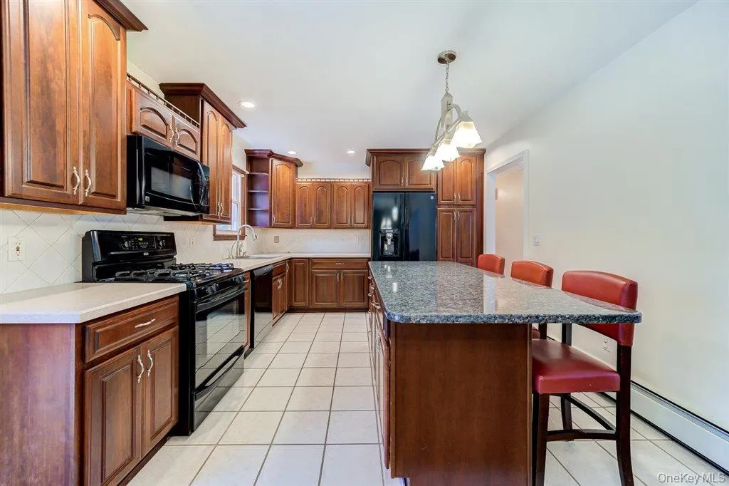 26 Heaney Drive, Beacon, NY, 4 Bedrooms Bedrooms, 9 Rooms Rooms,2 BathroomsBathrooms,Residential,For Rent,Heaney,0,1022924 26 Heaney Drive, Beacon, NY, 4 Bedrooms Bedrooms, 9 Rooms Rooms,2 BathroomsBathrooms,Residential,For Rent,Heaney,0,1022924