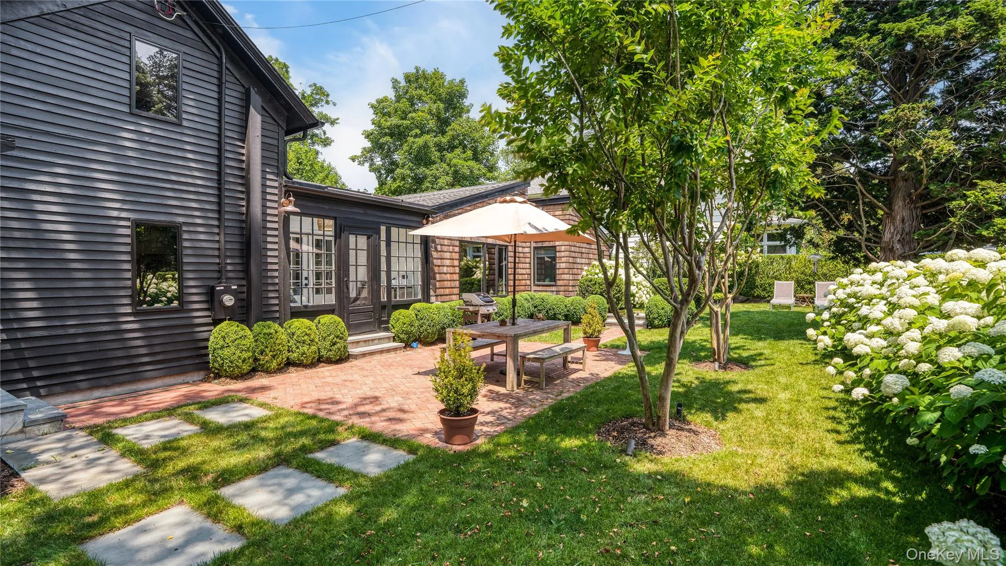 221 Division Street, Southampton, NY, 3 Bedrooms Bedrooms, 7 Rooms Rooms,2 BathroomsBathrooms,Residential,For Rent,Division,0,1022927 221 Division Street, Southampton, NY, 3 Bedrooms Bedrooms, 7 Rooms Rooms,2 BathroomsBathrooms,Residential,For Rent,Division,0,1022927