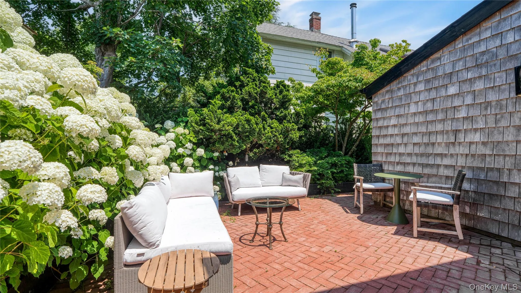 221 Division Street, Southampton, NY, 3 Bedrooms Bedrooms, 7 Rooms Rooms,2 BathroomsBathrooms,Residential,For Rent,Division,0,1022927 221 Division Street, Southampton, NY, 3 Bedrooms Bedrooms, 7 Rooms Rooms,2 BathroomsBathrooms,Residential,For Rent,Division,0,1022927