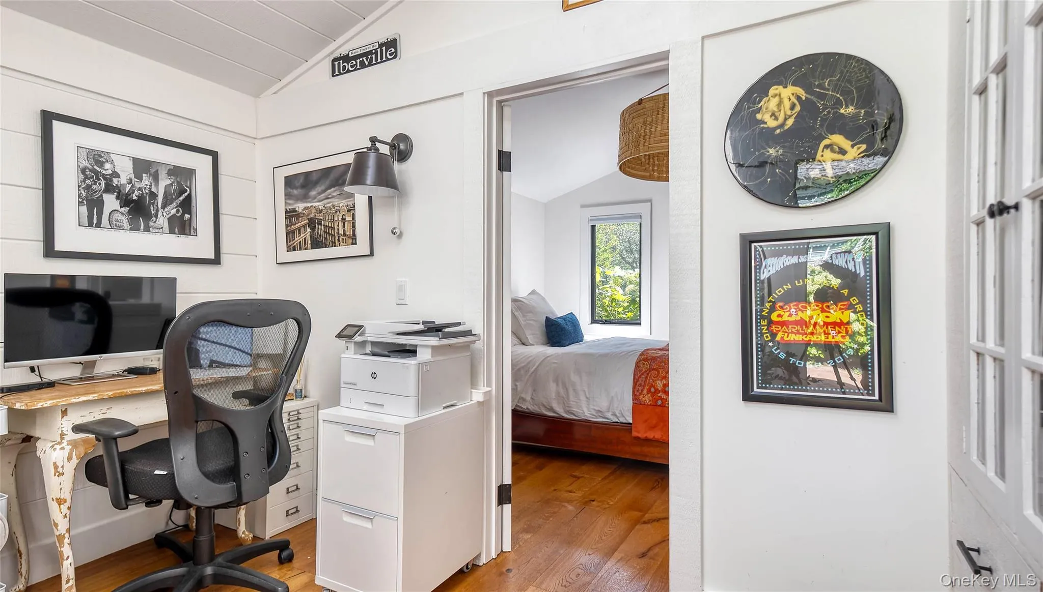 221 Division Street, Southampton, NY, 3 Bedrooms Bedrooms, 7 Rooms Rooms,2 BathroomsBathrooms,Residential,For Rent,Division,0,1022927 221 Division Street, Southampton, NY, 3 Bedrooms Bedrooms, 7 Rooms Rooms,2 BathroomsBathrooms,Residential,For Rent,Division,0,1022927