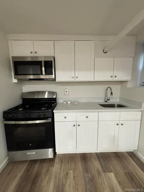 159 Main Street, Huntington, NY, 1 Bedroom Bedrooms, 2 Rooms Rooms,1 BathroomBathrooms,Residential Lease,For Rent,Main,0,1022934 159 Main Street, Huntington, NY, 1 Bedroom Bedrooms, 2 Rooms Rooms,1 BathroomBathrooms,Residential Lease,For Rent,Main,0,1022934