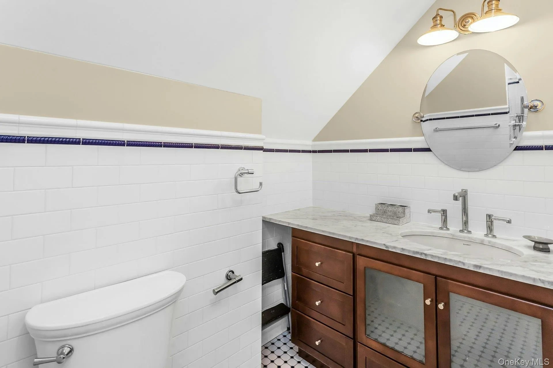 34 Preston Street, North Hempstead, NY, 2 Bedrooms Bedrooms, 6 Rooms Rooms,2 BathroomsBathrooms,Residential Lease,For Rent,Preston,0,1022936 34 Preston Street, North Hempstead, NY, 2 Bedrooms Bedrooms, 6 Rooms Rooms,2 BathroomsBathrooms,Residential Lease,For Rent,Preston,0,1022936