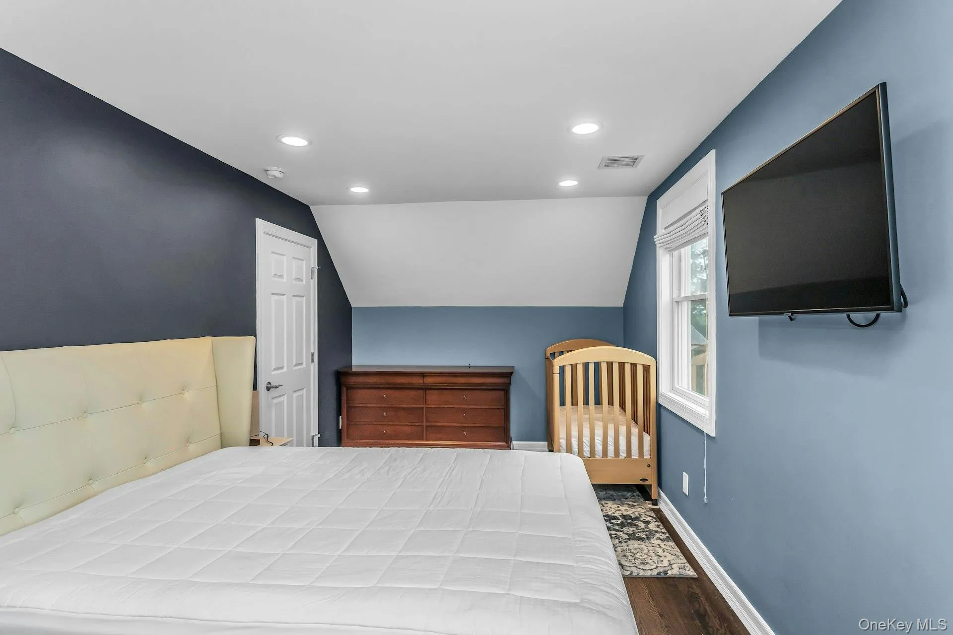 34 Preston Street, North Hempstead, NY, 2 Bedrooms Bedrooms, 6 Rooms Rooms,2 BathroomsBathrooms,Residential Lease,For Rent,Preston,0,1022936 34 Preston Street, North Hempstead, NY, 2 Bedrooms Bedrooms, 6 Rooms Rooms,2 BathroomsBathrooms,Residential Lease,For Rent,Preston,0,1022936