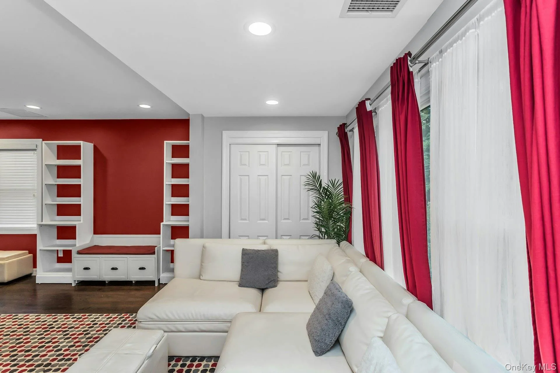34 Preston Street, North Hempstead, NY, 2 Bedrooms Bedrooms, 6 Rooms Rooms,2 BathroomsBathrooms,Residential Lease,For Rent,Preston,0,1022936 34 Preston Street, North Hempstead, NY, 2 Bedrooms Bedrooms, 6 Rooms Rooms,2 BathroomsBathrooms,Residential Lease,For Rent,Preston,0,1022936